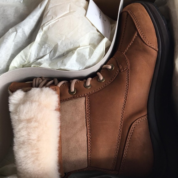 UGG Women's Adirondack II Waterproof Lace Up Boots - Picture 6 of 7